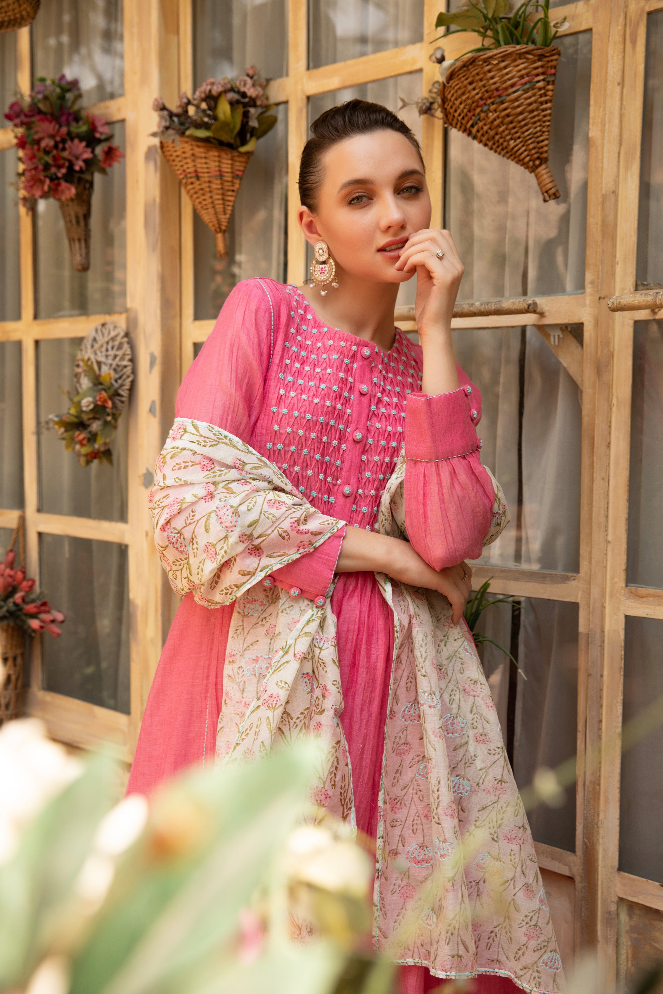 GULNAAR KURTA SET
