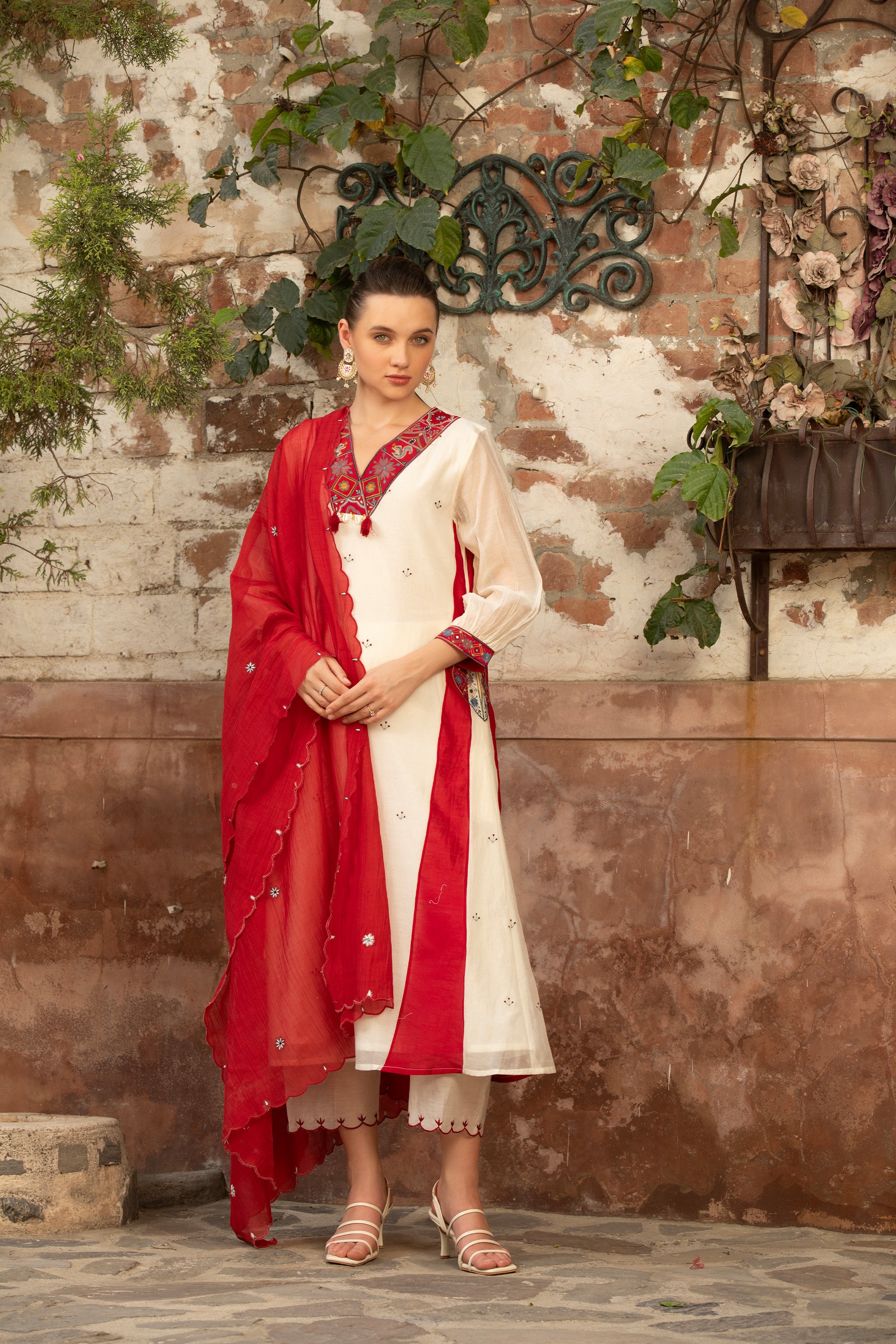 ROYAL CHARM KALI KURTA SET