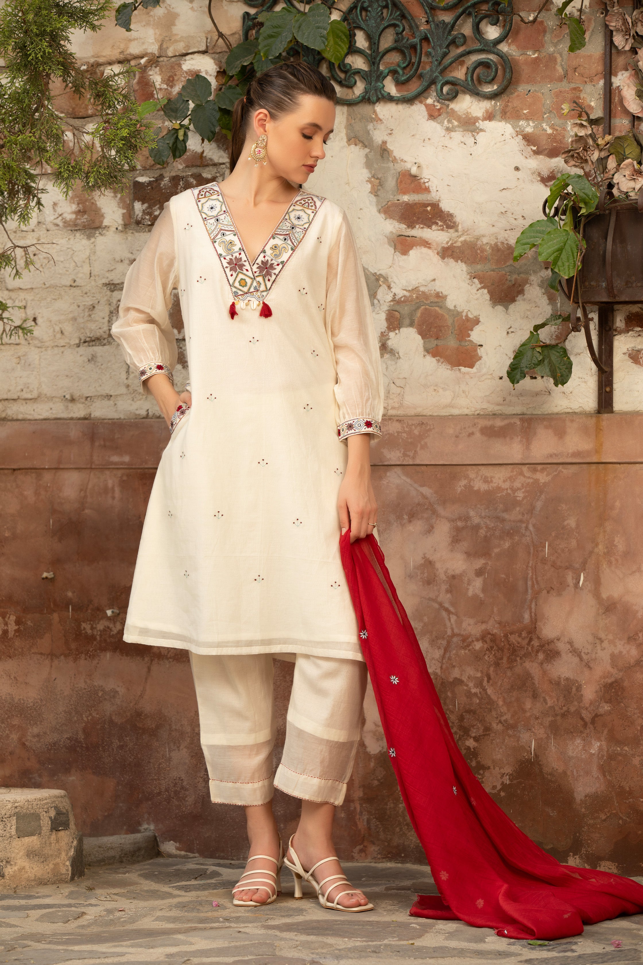 ROYAL CHARM KURTA SET