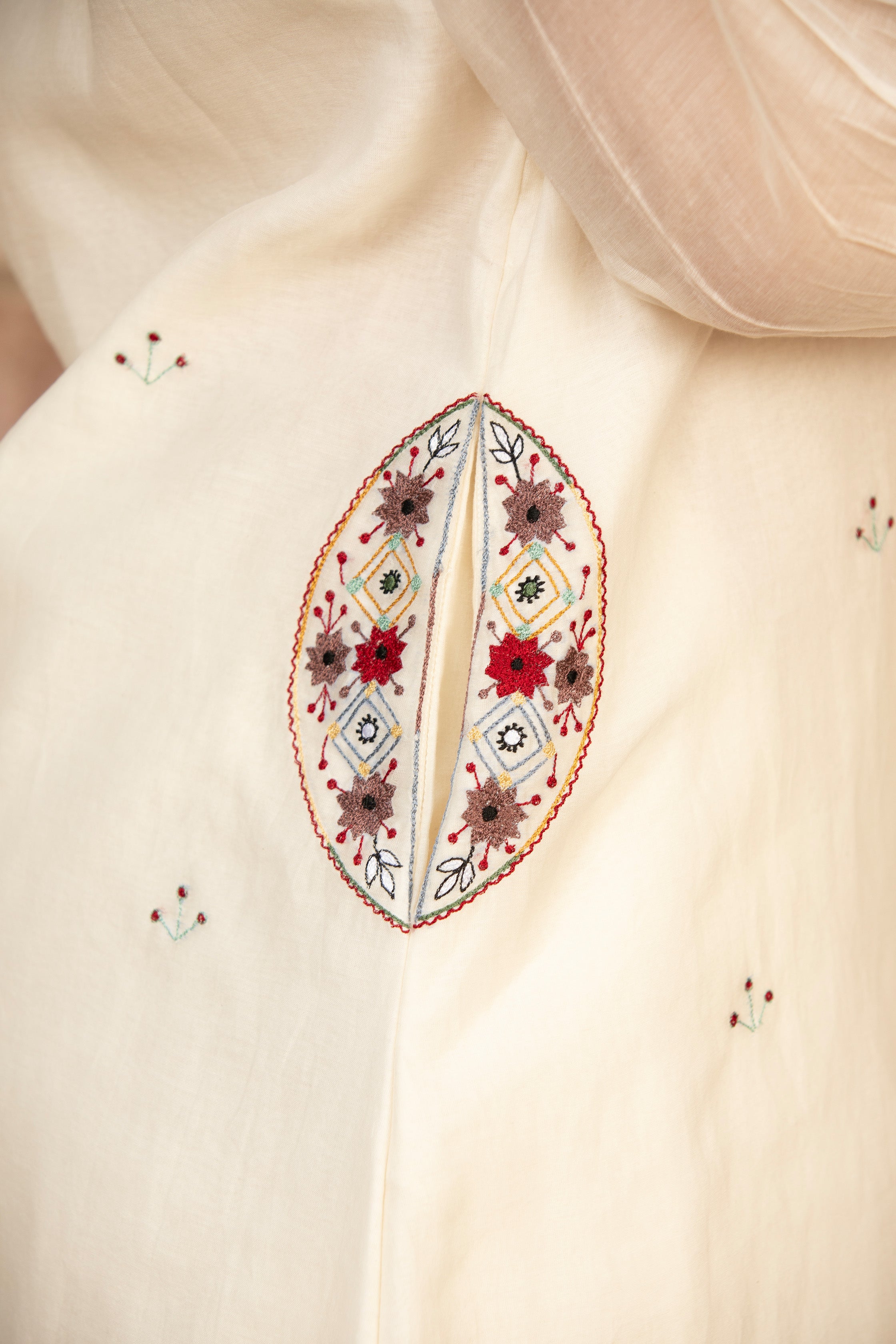 ROYAL CHARM KURTA SET