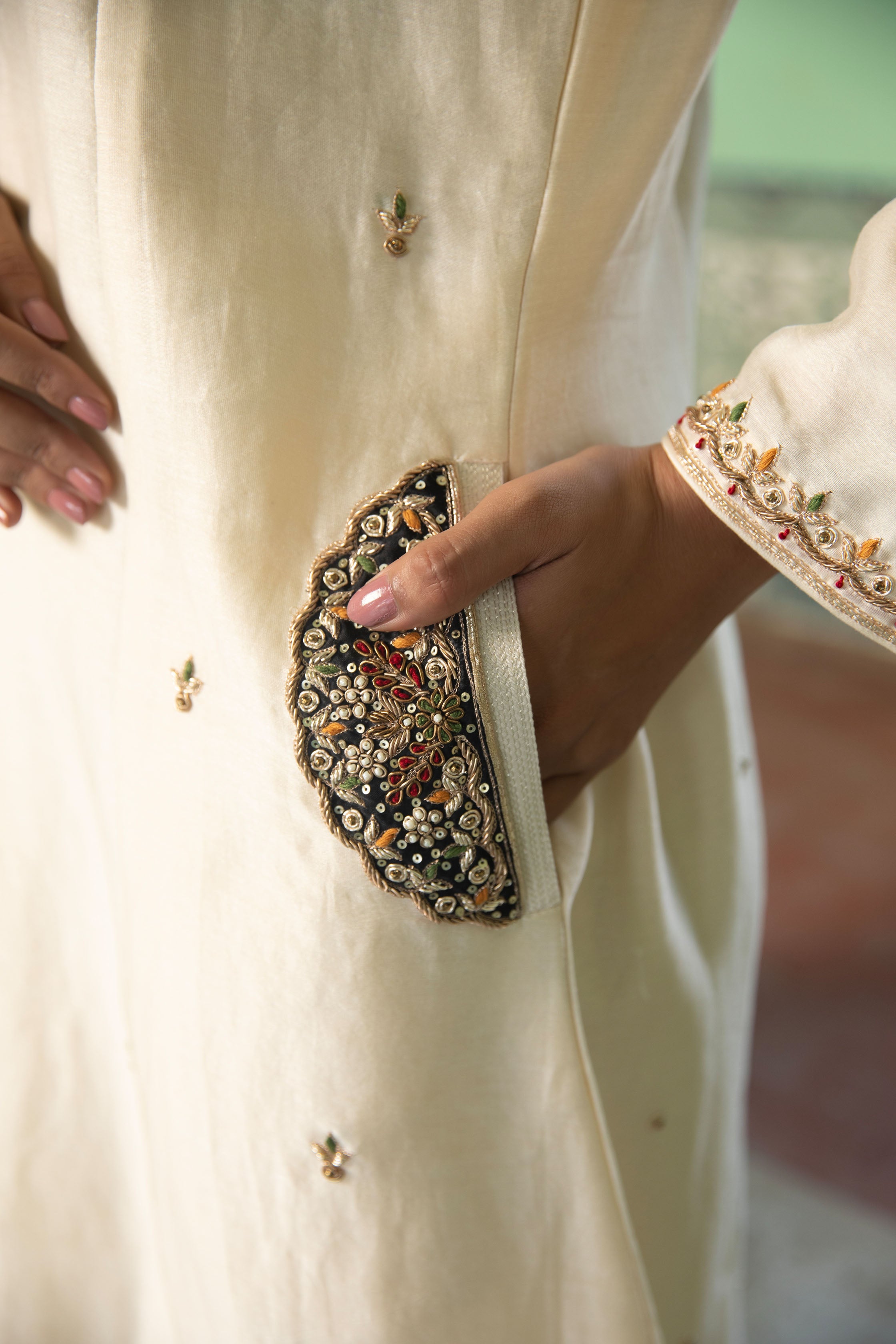 GOLD IVORY KURTA & PANT