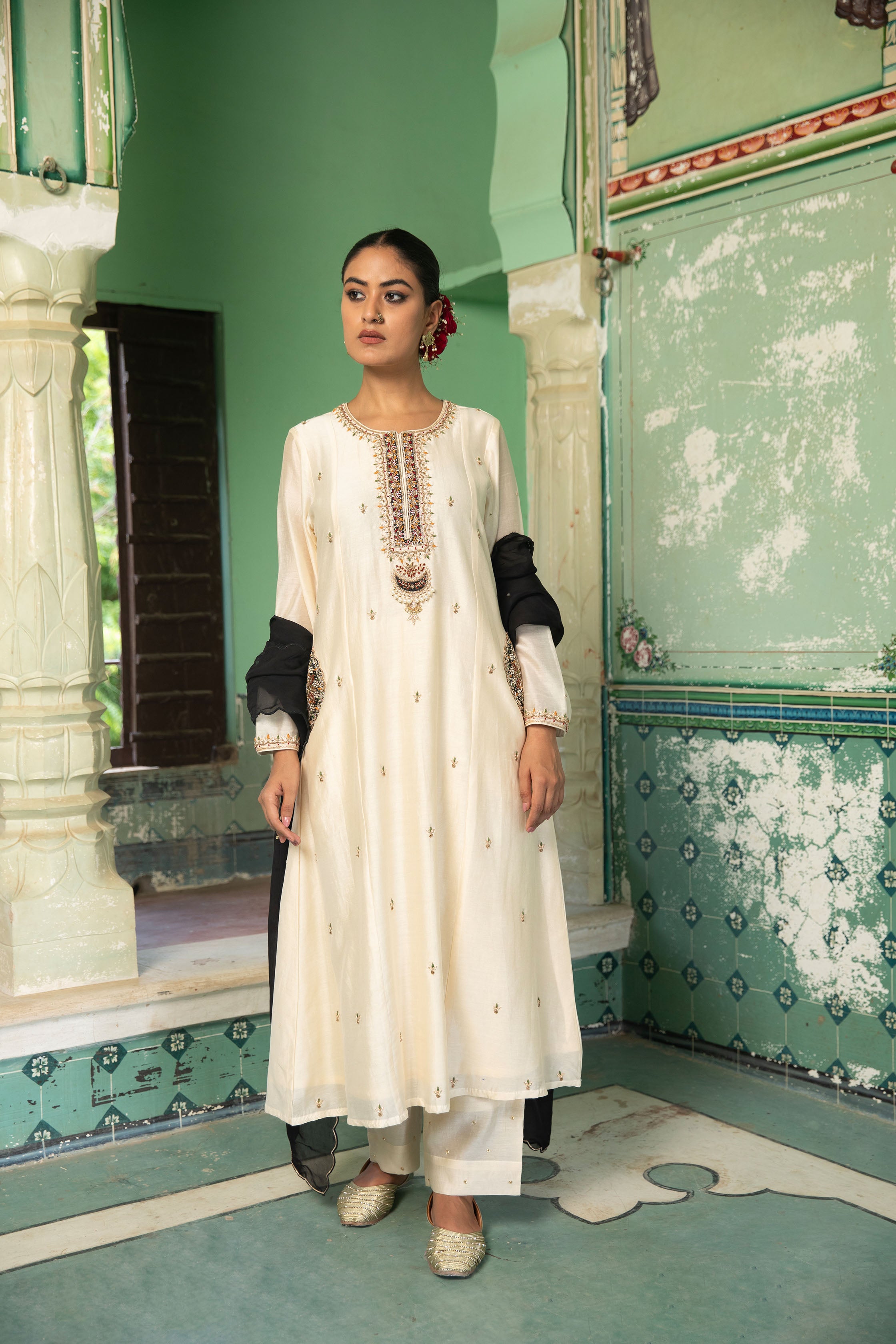 GOLD IVORY KURTA & PANT