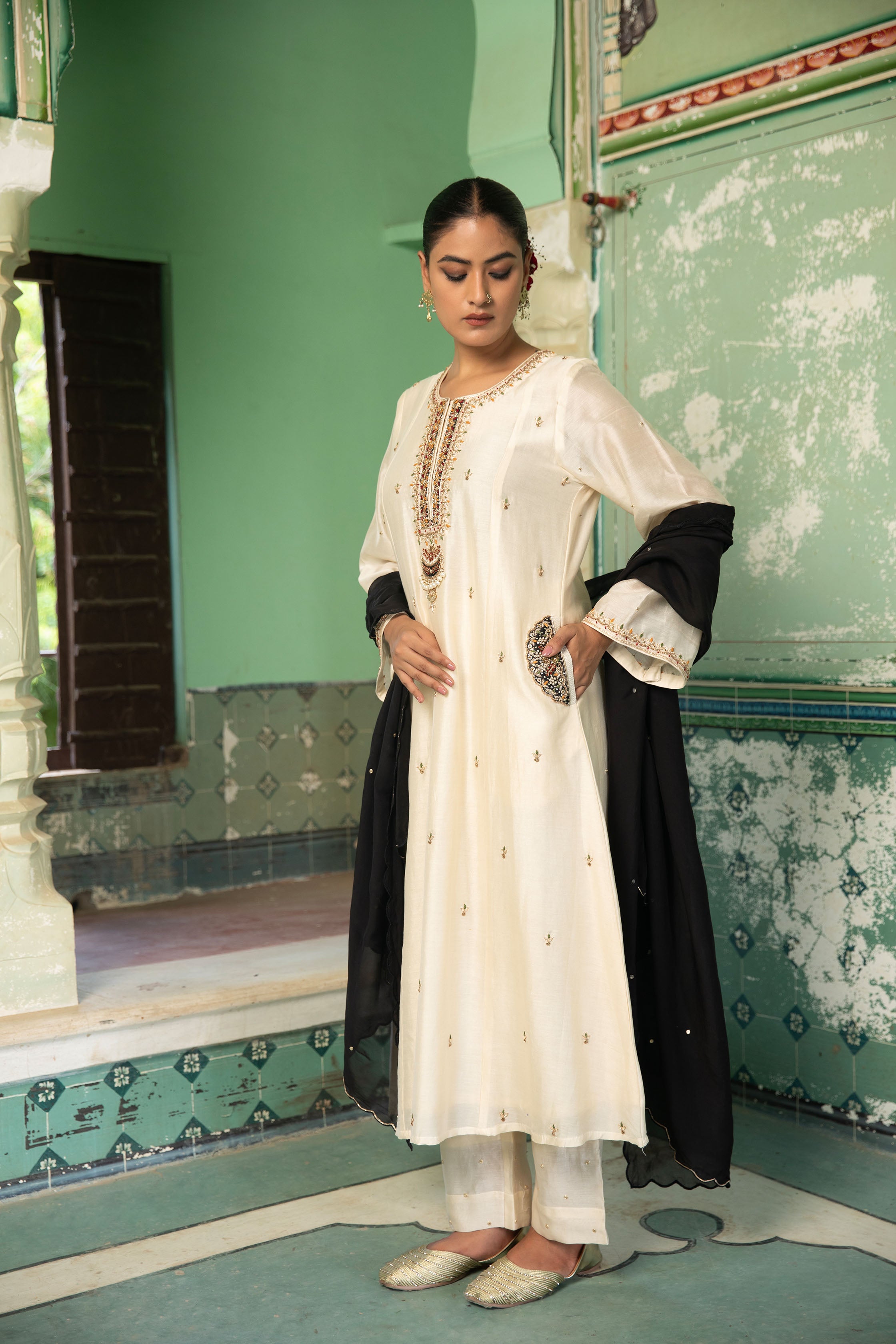 GOLD IVORY KURTA & PANT
