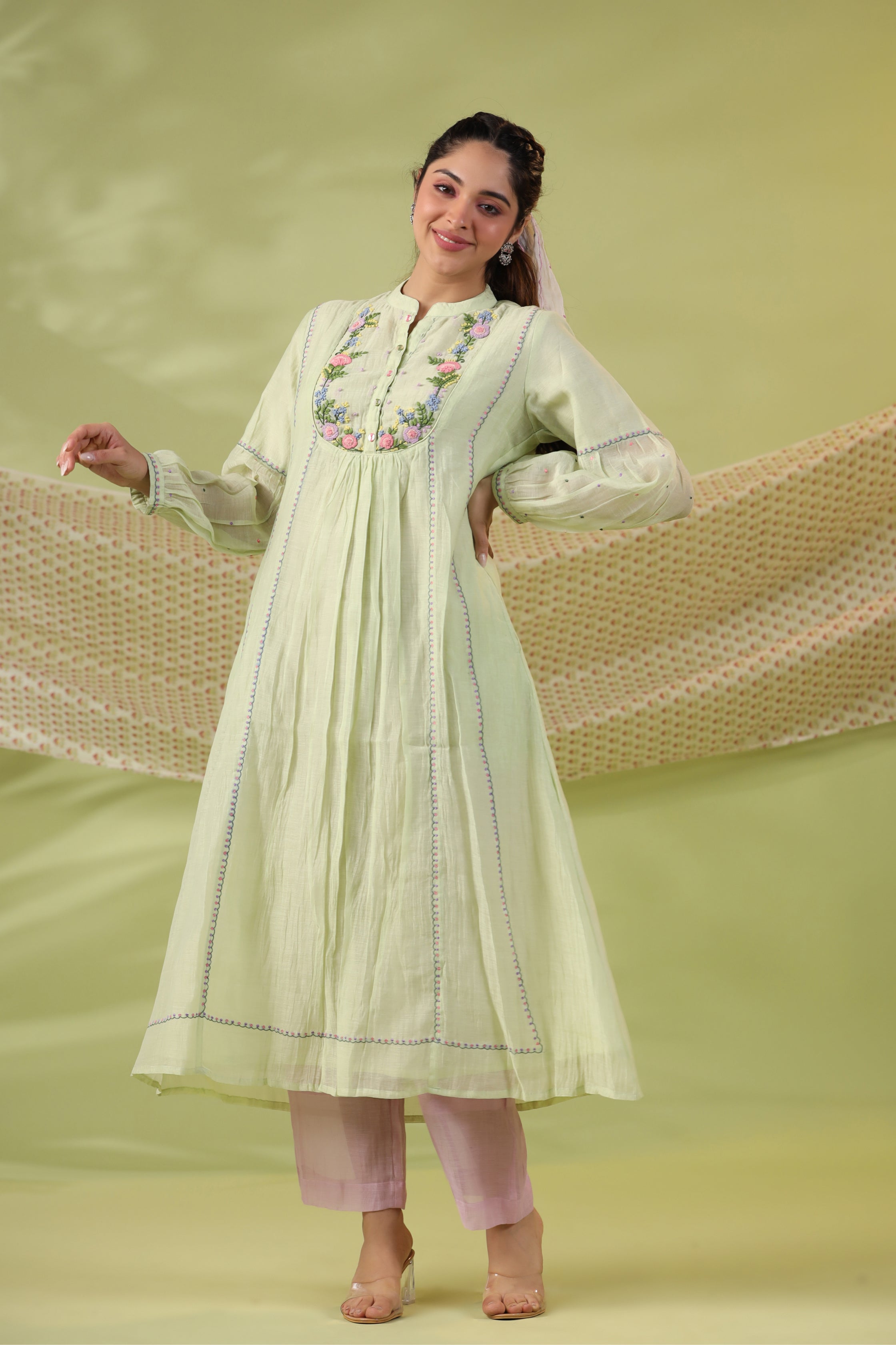 Happy Garden Kurta with Contrast Thread Embroidery