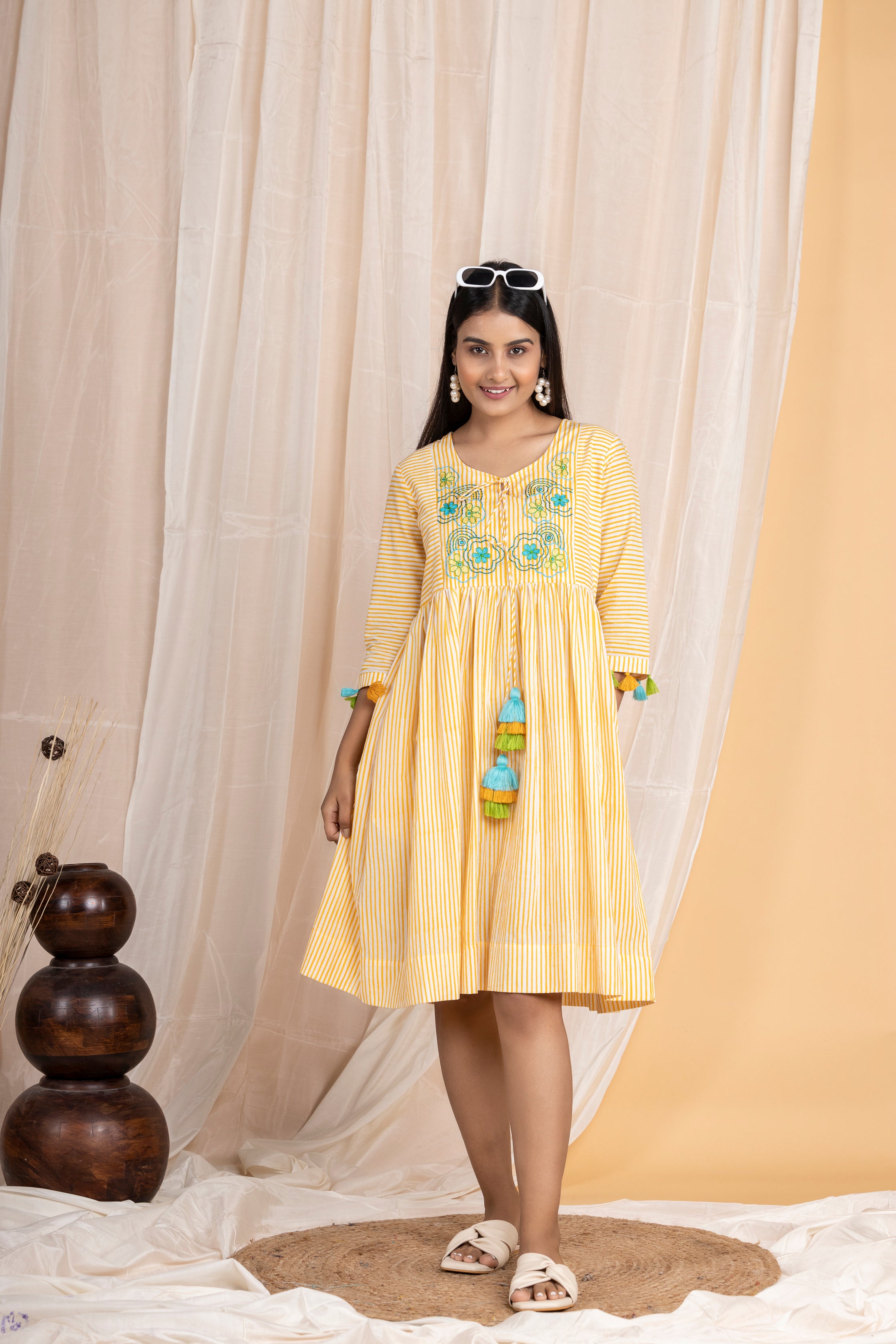 Yellow Dhari Embroidery Dress