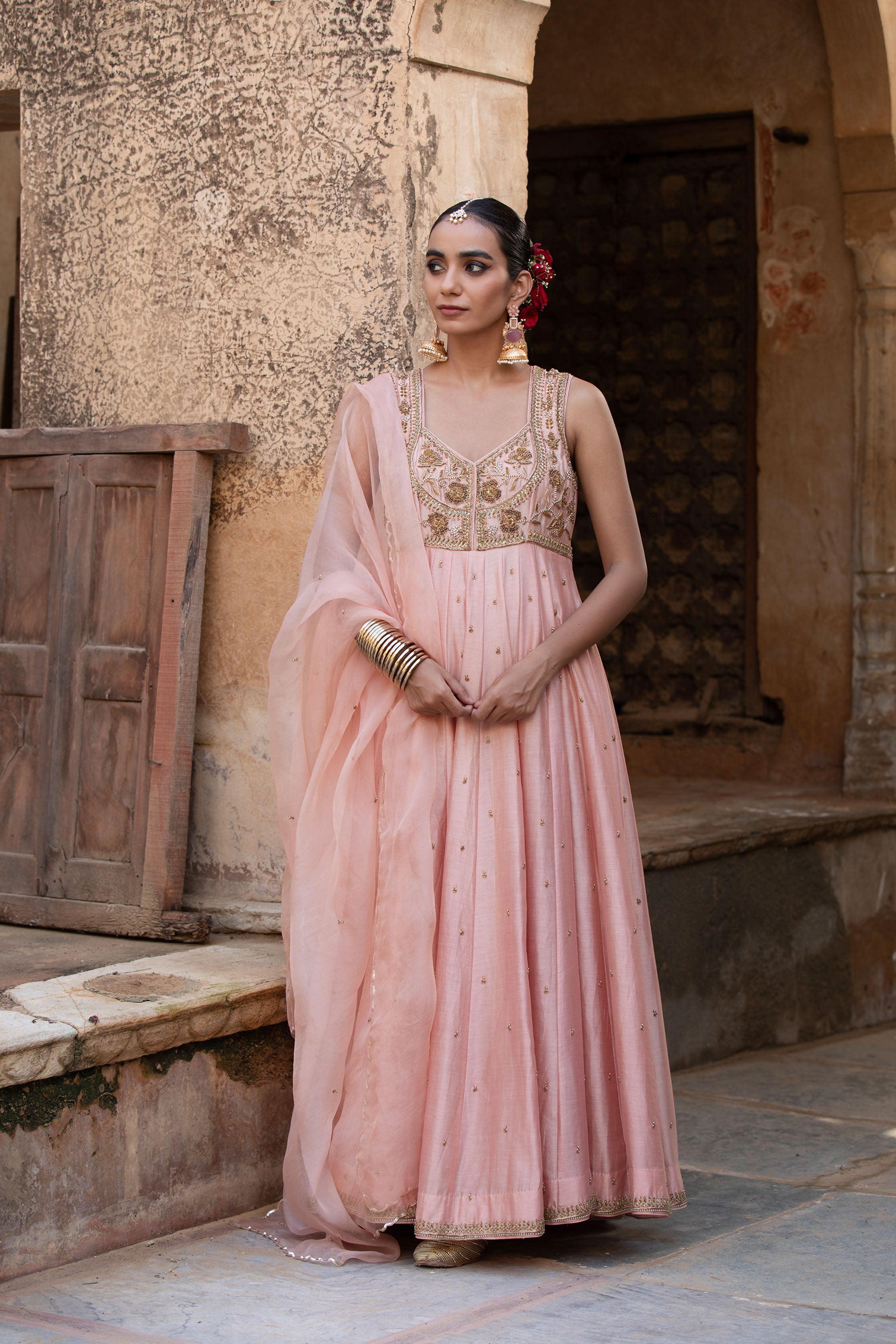 SLEEVELESS ANARKALI
