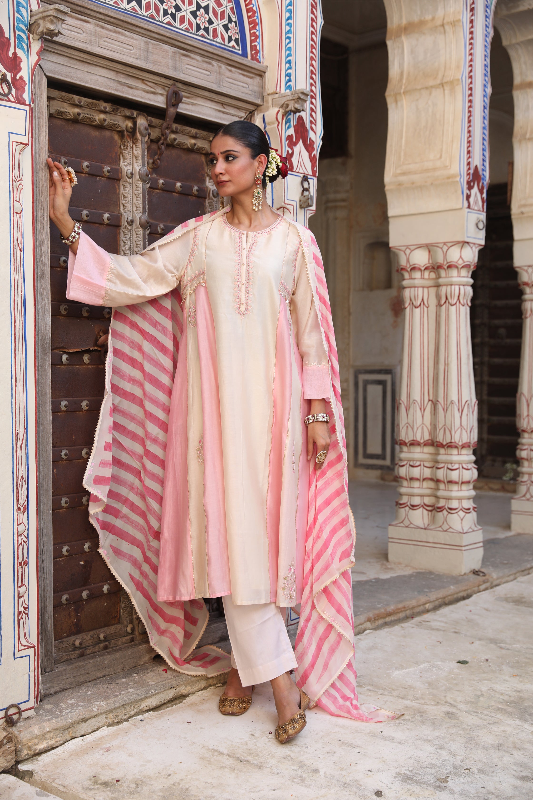 Mishthi Kali Suit Set in Ivory & Pink with Pitta Handwork