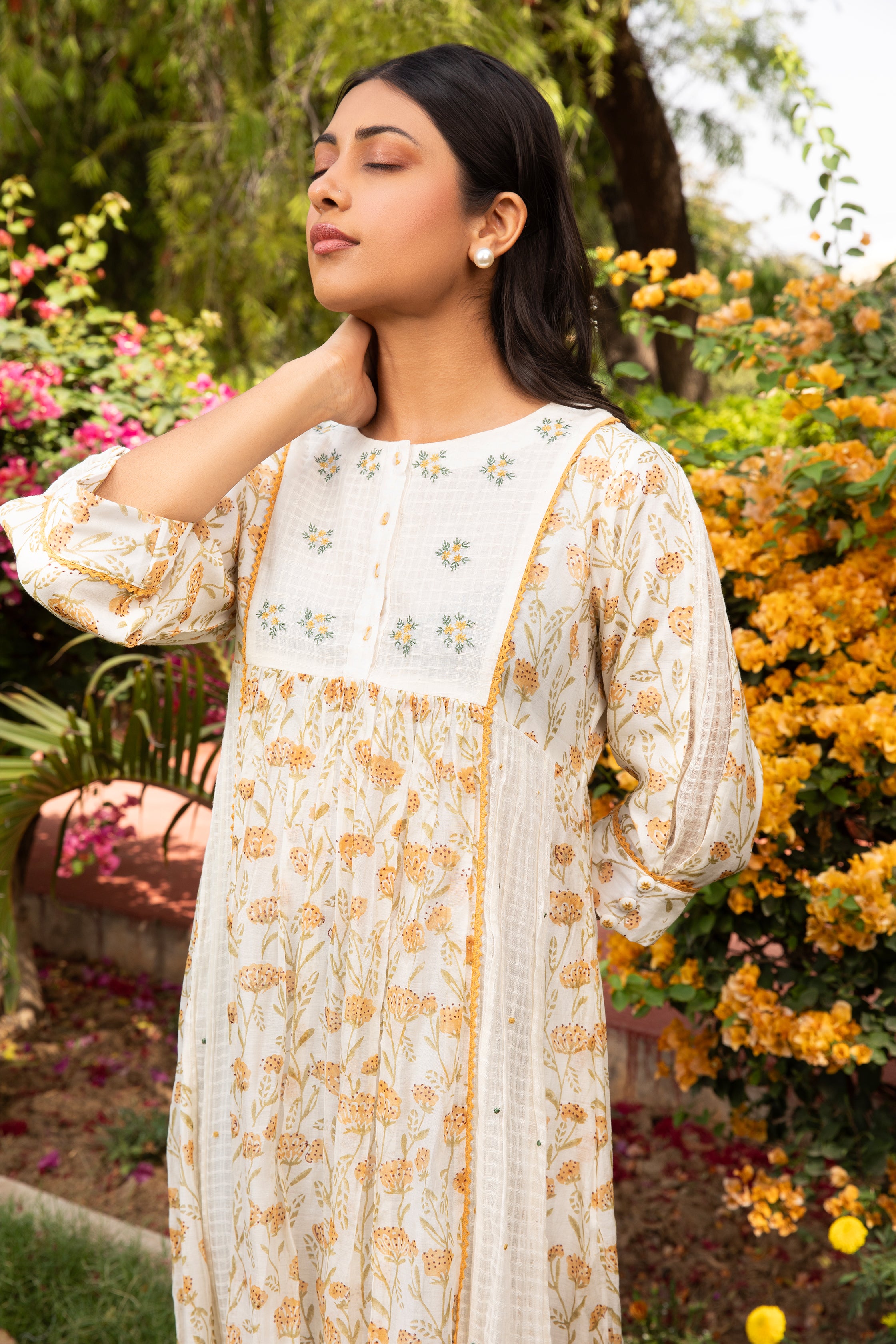 Yoke Kali Dobby Dress in Off White with Lace and Thread Embroidery