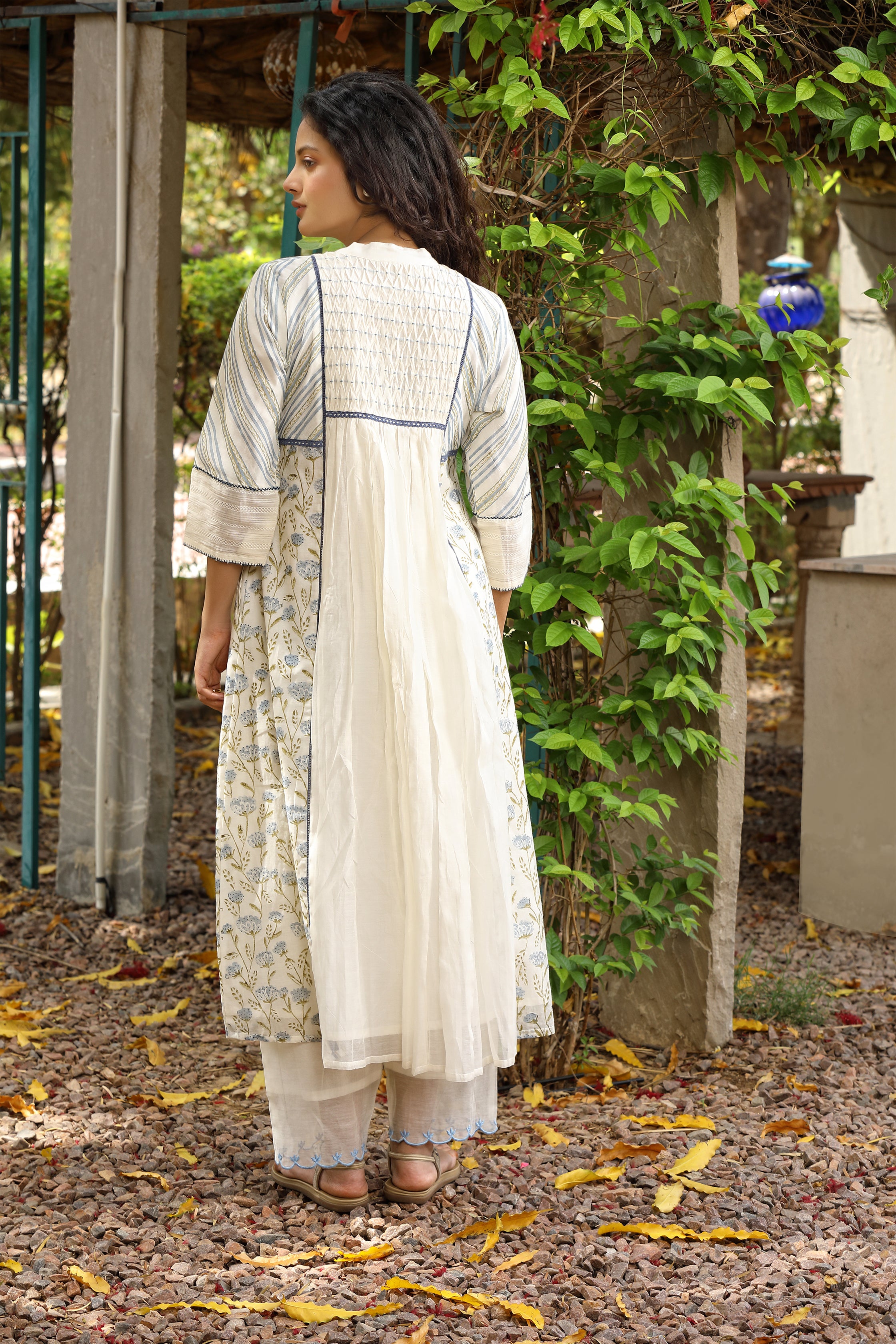 Asmee Kurta Set in Off White with Sweetheart Neck and Smocked Detailing