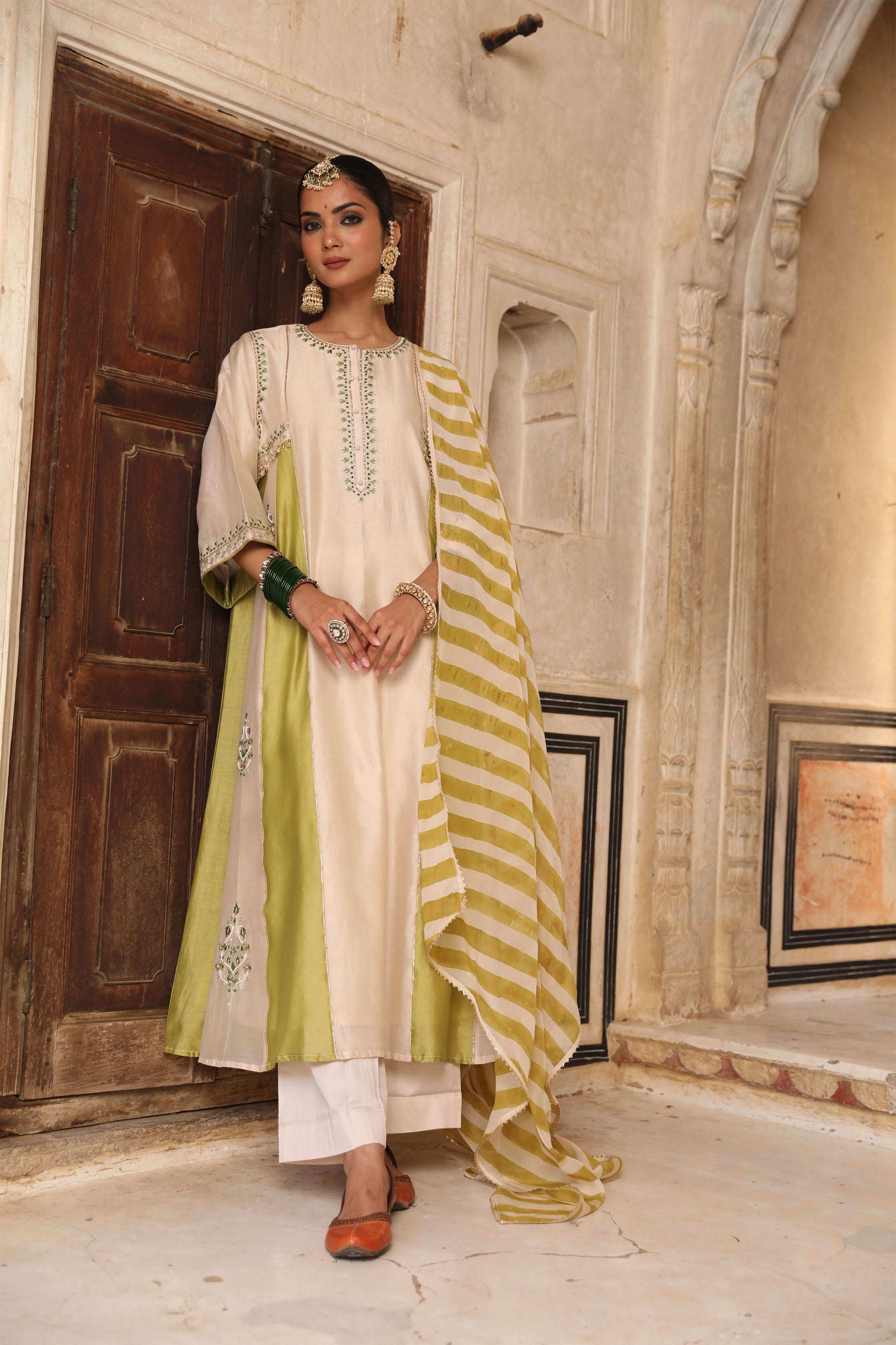 Mishthi Kali Suit Set in Ivory & Green with Pitta Handwork