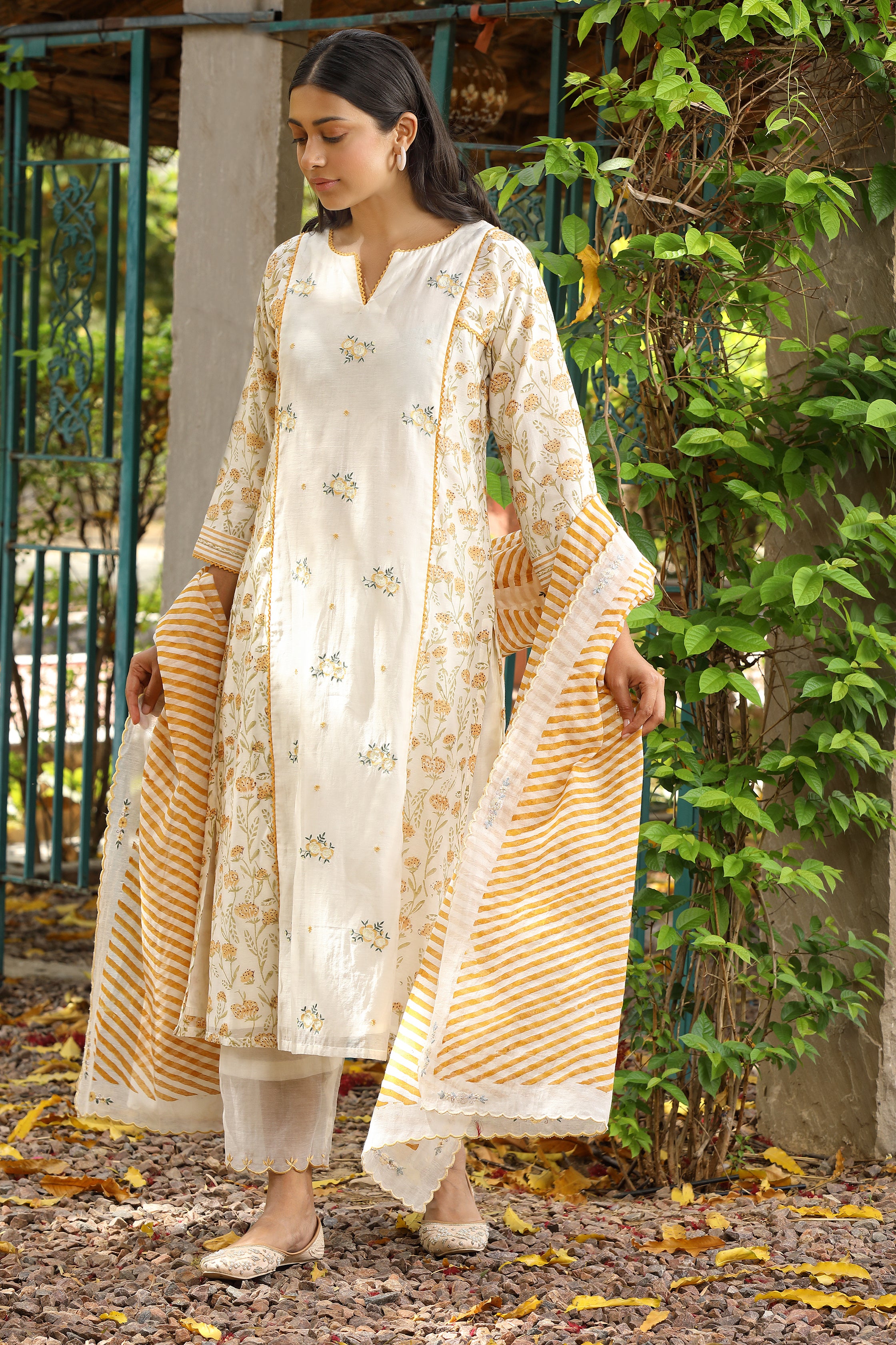 Straight Kurta Set with Lehriya Dupatta in Off White