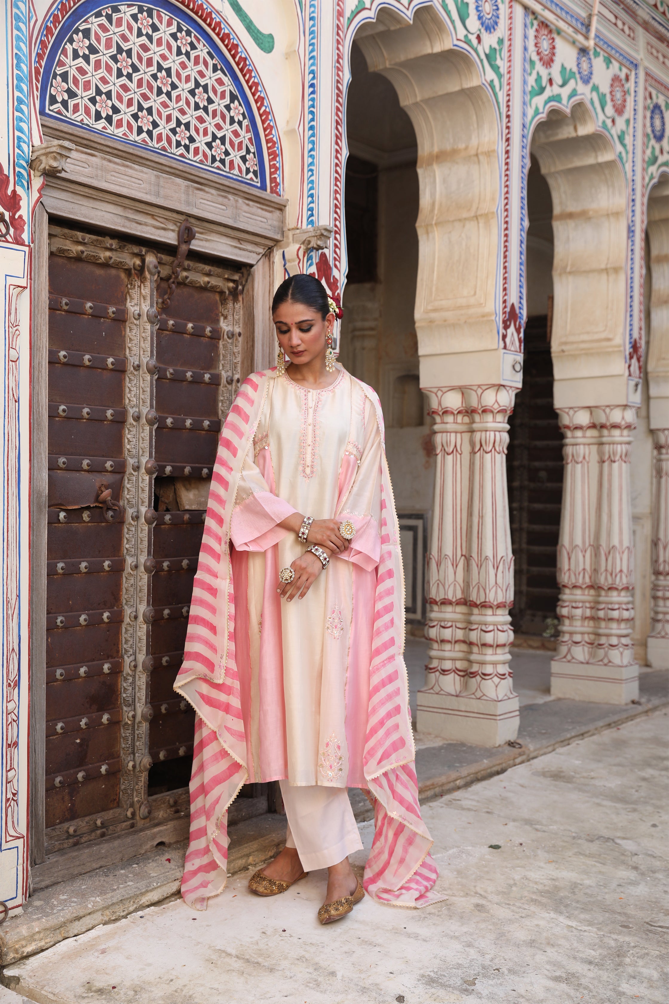 Mishthi Kali Suit Set in Ivory & Pink with Pitta Handwork